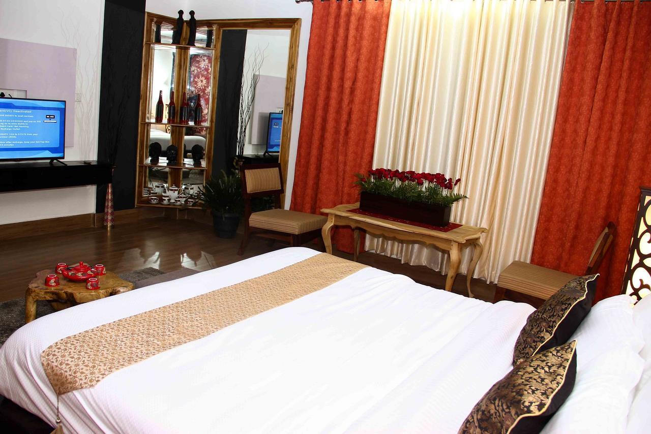 ホテルDe Oriental Grand Kohima エクステリア 写真
