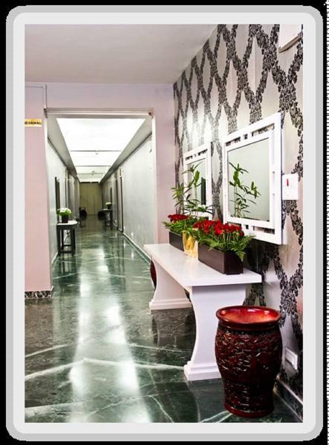 ホテルDe Oriental Grand Kohima エクステリア 写真