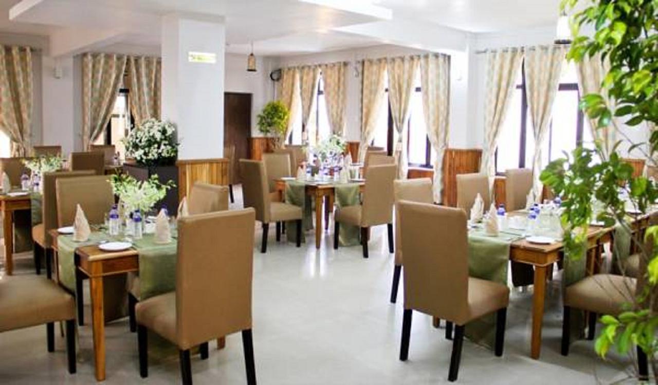 ホテルDe Oriental Grand Kohima エクステリア 写真